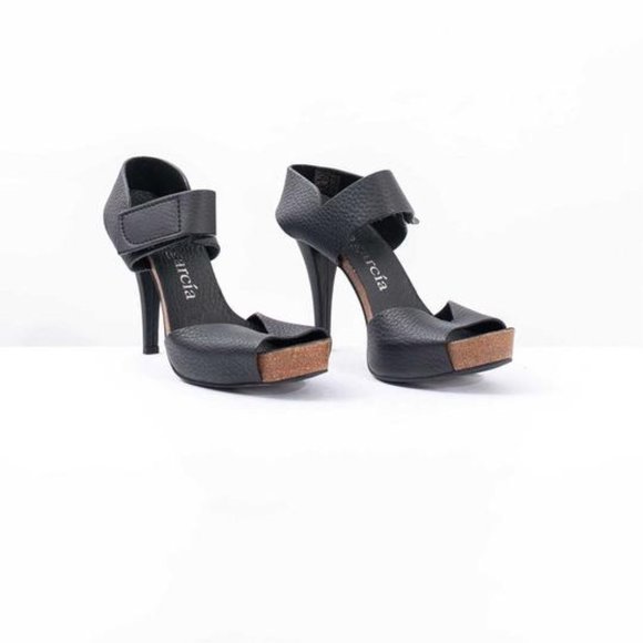 Pedro Garcia Peony Platform High Heel - Picture 2 of 4